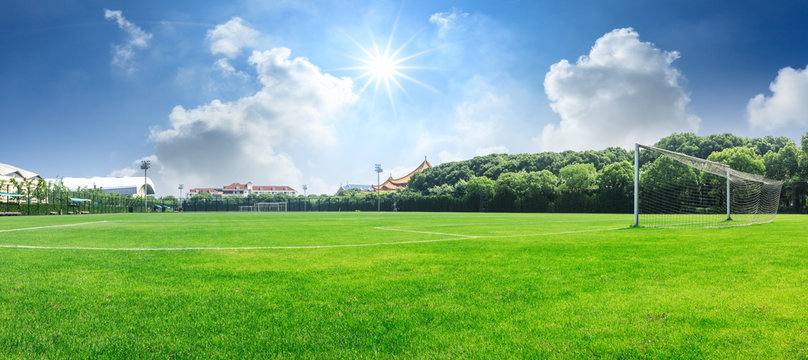 巴萨与亚马尔即将续约三年 计划2025年再续五年协议